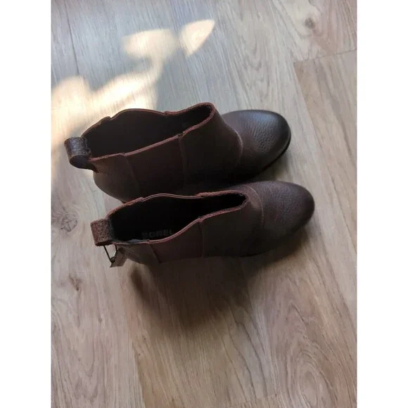 Sorel Joan of Arctic Wedge III Brown Tumbled Leather Chelsea Boots Womens 7